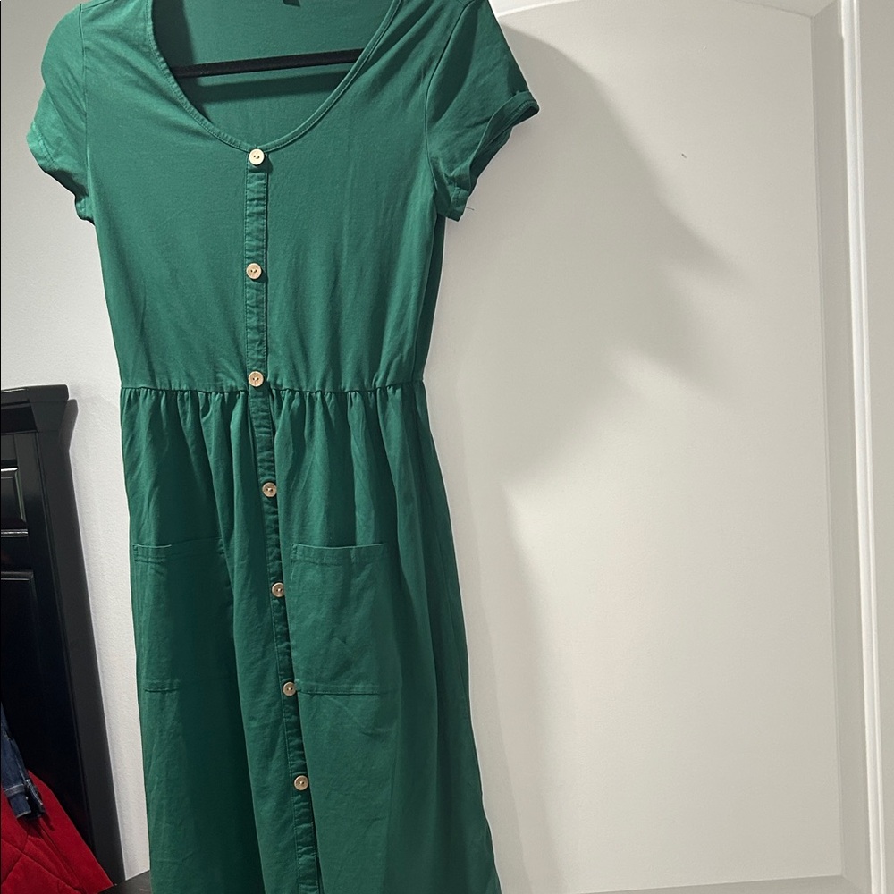 Green Button-Front Women’s Dress